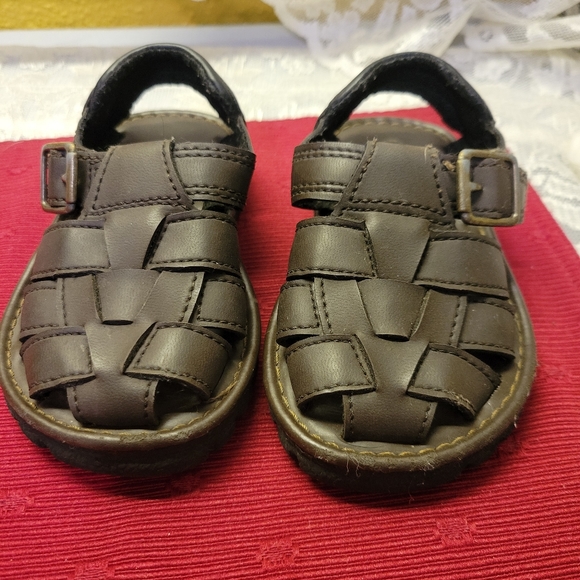 HOST PICK 😊 Kid's Rugged Outback Sandals Buckle Velcro Strap - Picture 4 of 13